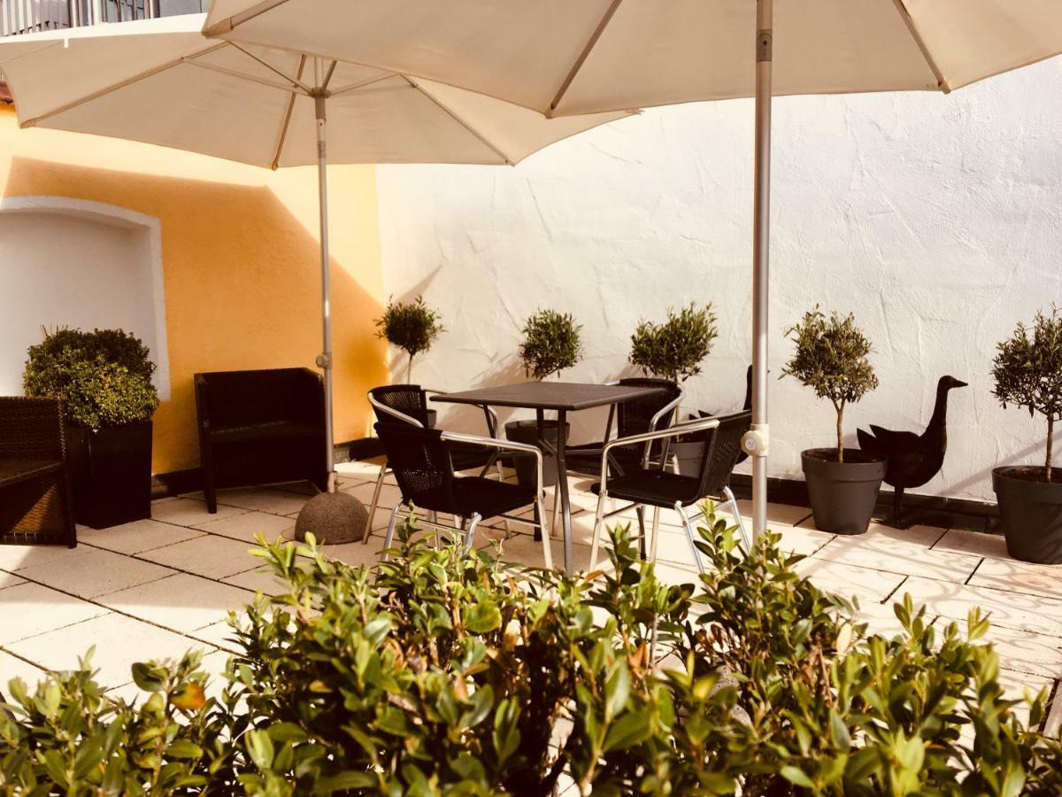 Spiegel Garni 3*